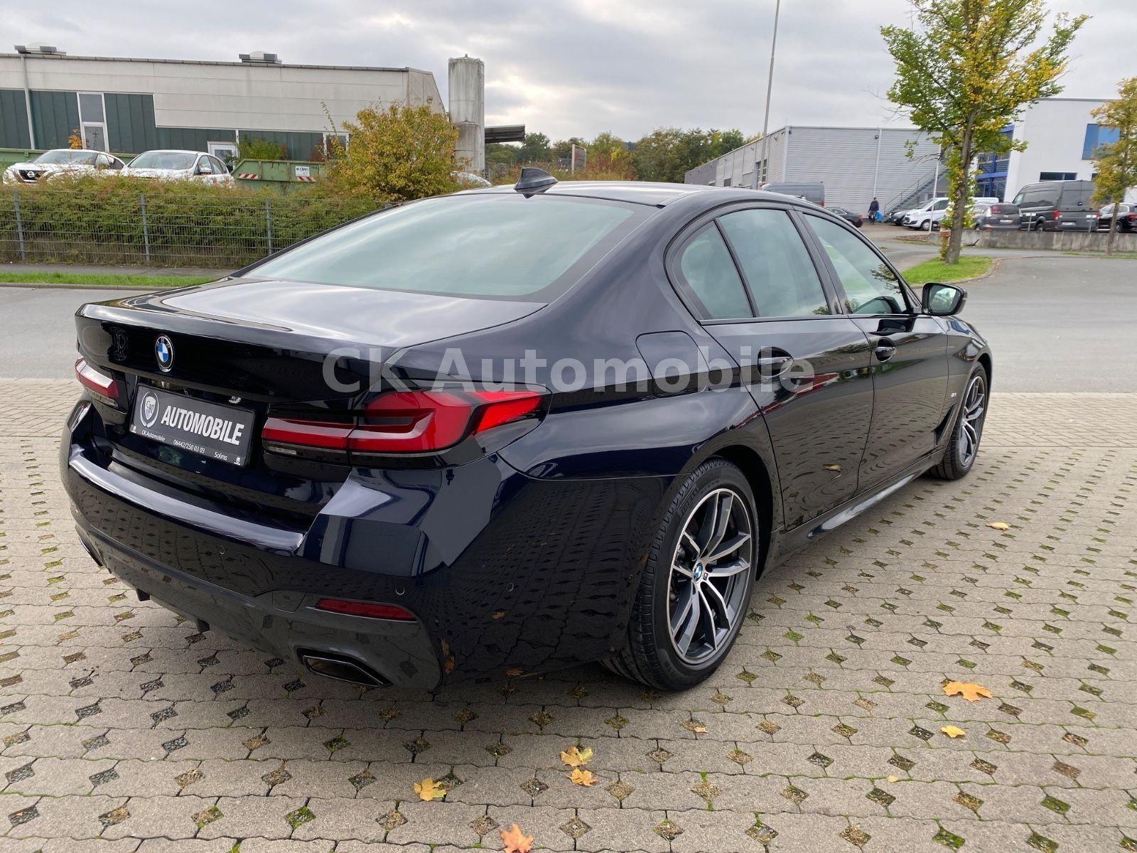 Fahrzeugabbildung BMW 520d Lim. M-Sport/Facelift/Shadow-Line/LED/Kam
