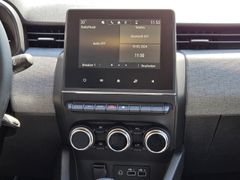 Fahrzeugabbildung Clio V Evolution 1.6 E-TECH Hybrid 145 EU6e, Rüc