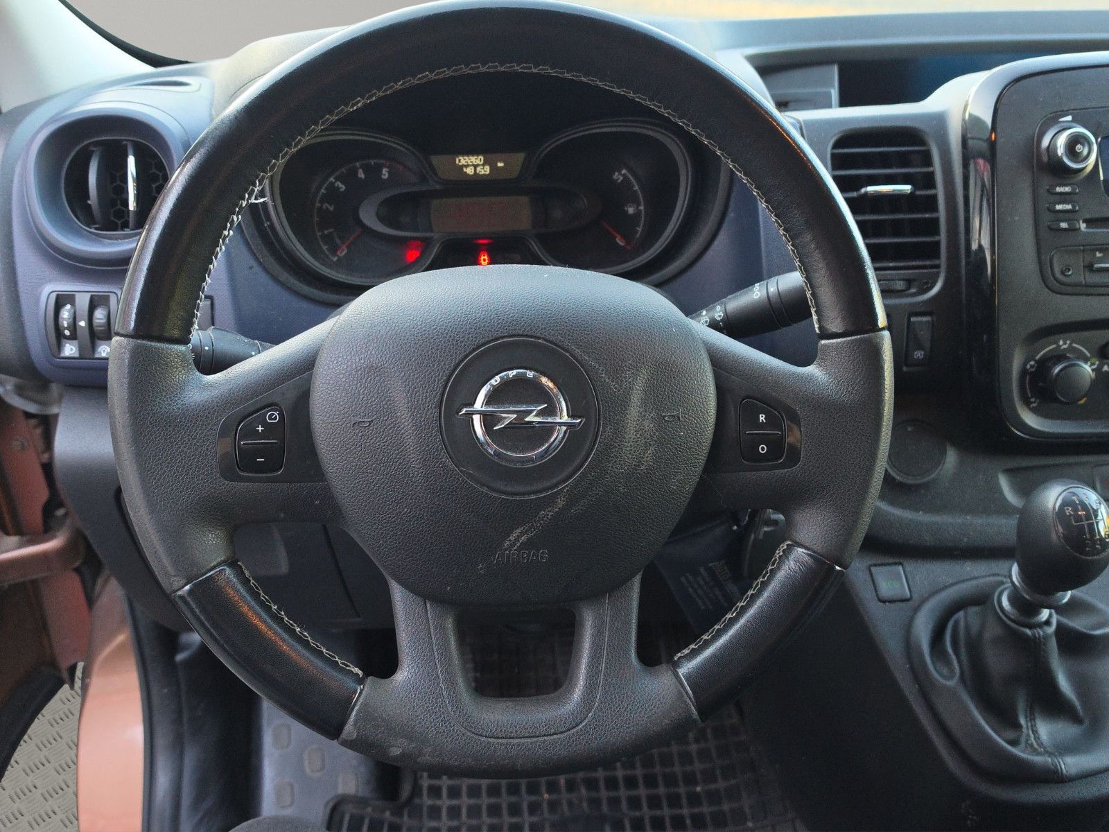Fahrzeugabbildung Opel Vivaro B Kasten/Kombi Combi L1H1 2,7t 9-SITZER