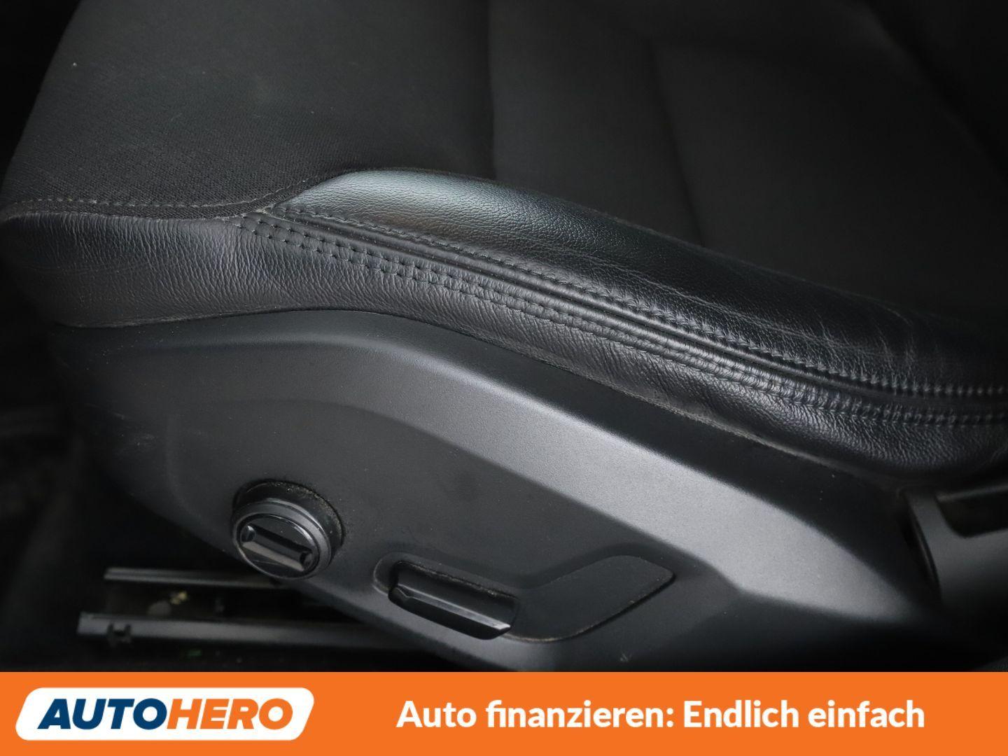 Volvo V60 2.0 D3 Momentum Pro Aut.*NAVI*LED*TEMPO*