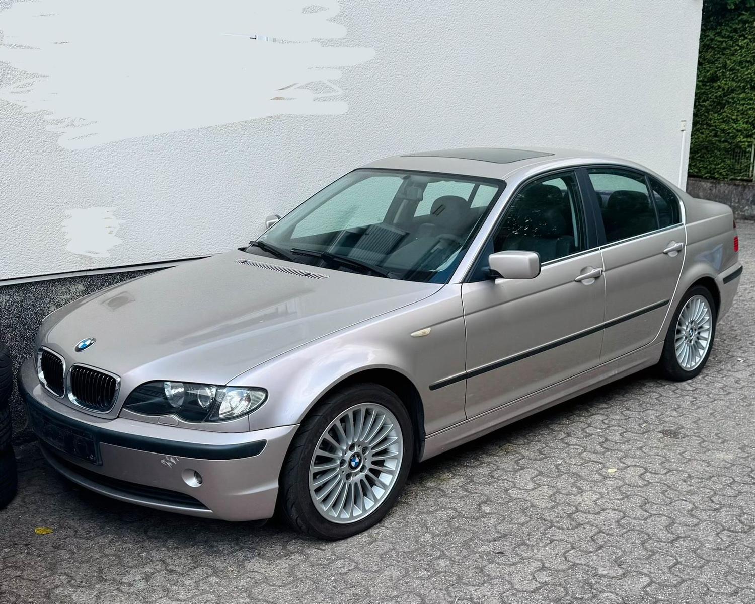 BMW 320