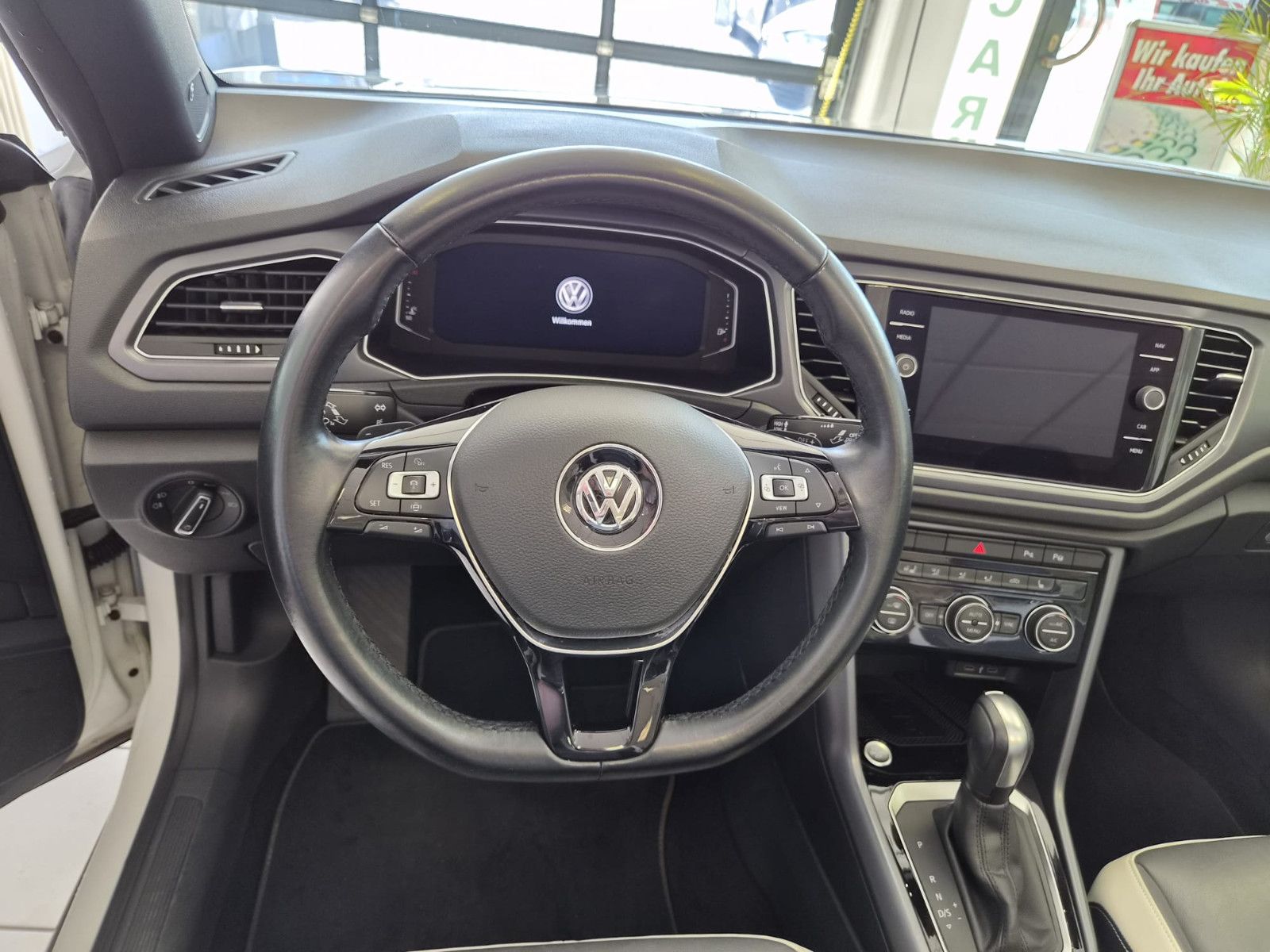 Fahrzeugabbildung Volkswagen T-Roc Cabriolet Style/KLIMA/SCHECKHEFT