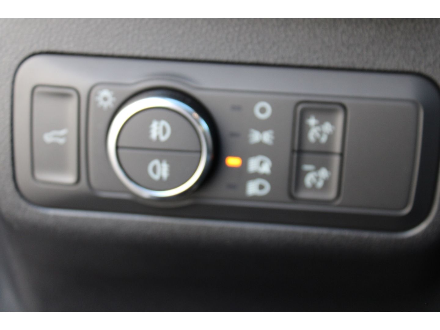 Fahrzeugabbildung Ford Kuga ST-Line X LED AHK Navi GJR Pano  RFK VZE TW