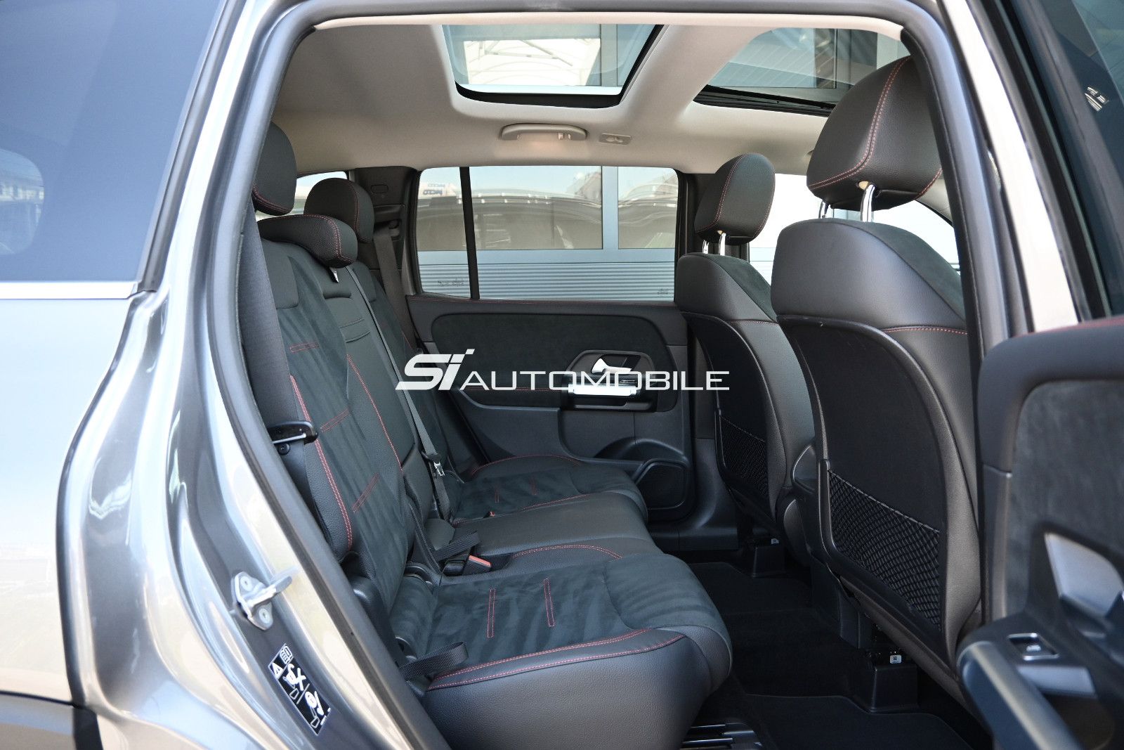 Fahrzeugabbildung Mercedes-Benz GLB 220 d 4M AMG °UVP 68.730€°ACC°AHK°PANO°STHZG