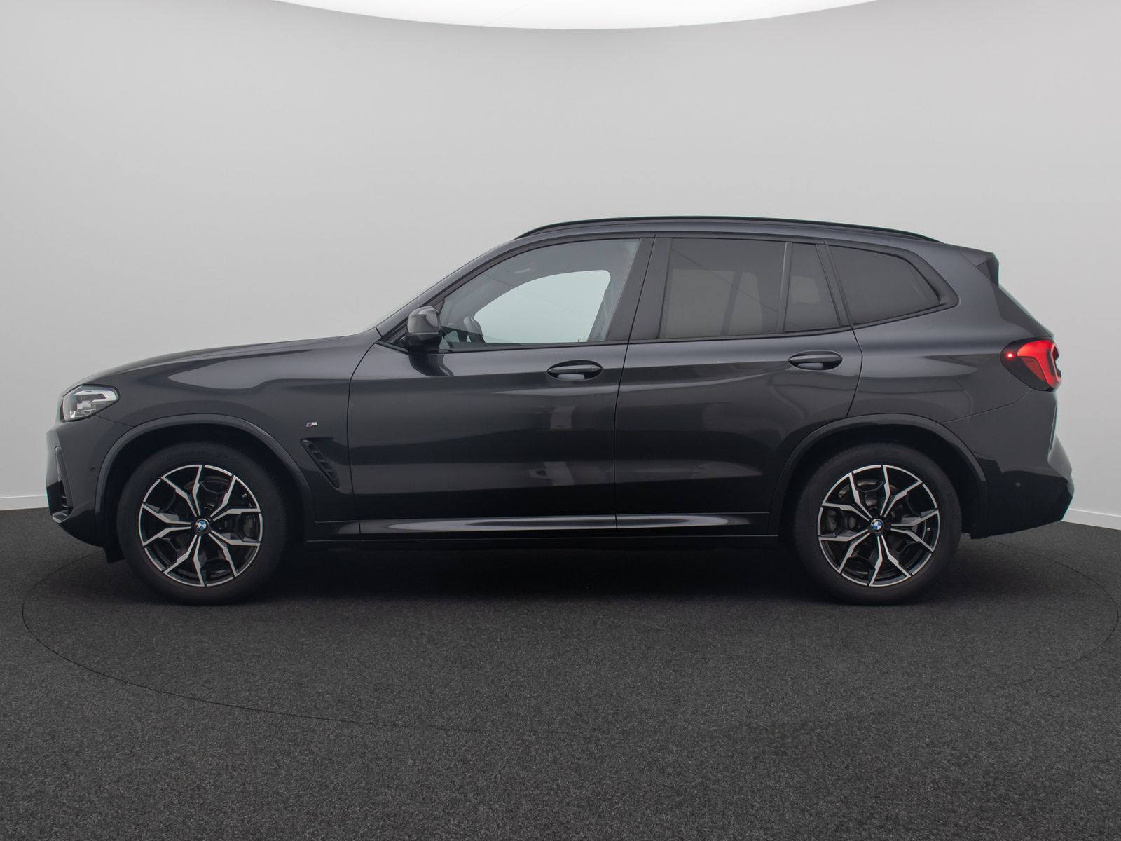 Fahrzeugabbildung BMW X3 xD20d M Sport Kamera DriveAs DAB Panorama 19"