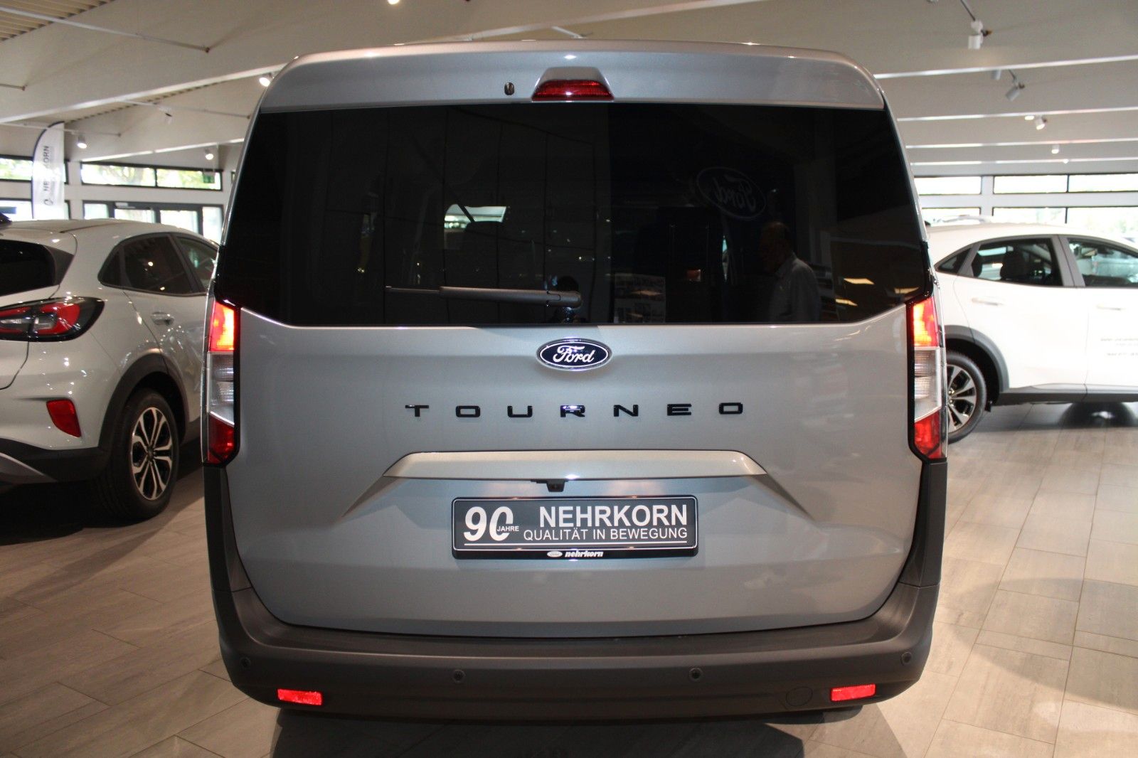 Fahrzeugabbildung Ford Tourneo Courier TREND Kamera WinterPaket2 uvm