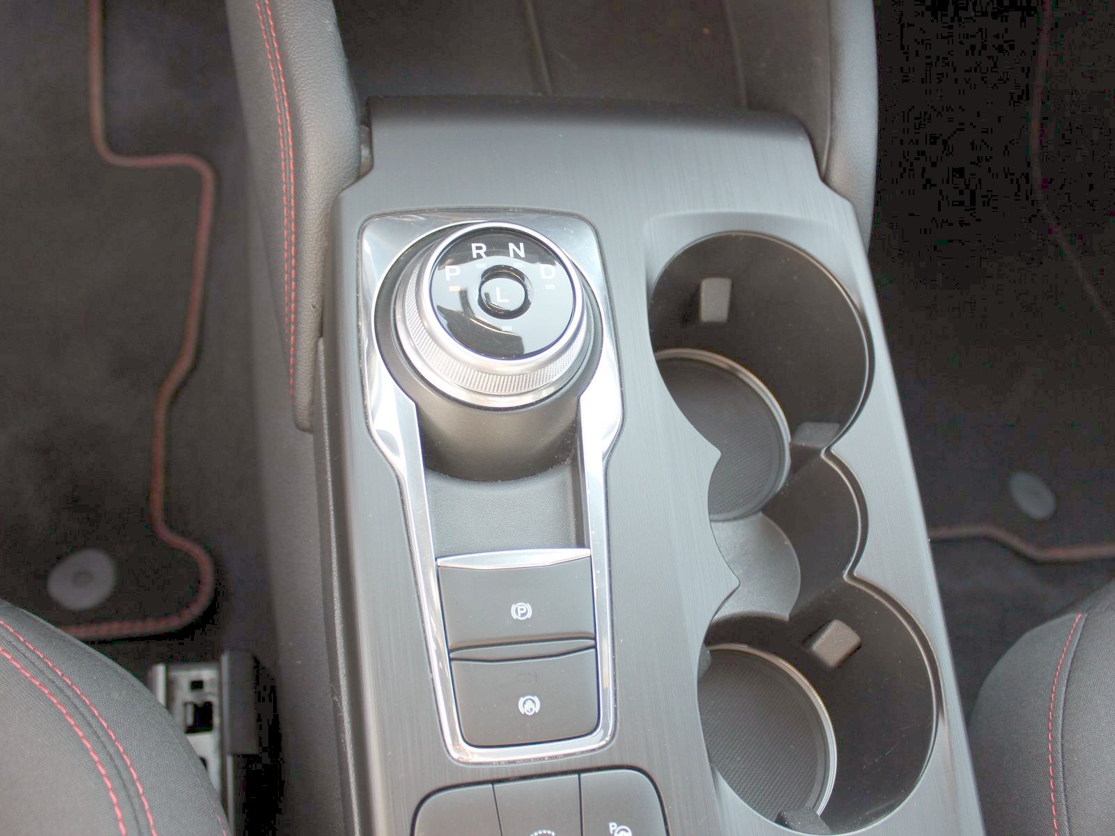 Fahrzeugabbildung Ford Kuga Plug-In Hybrid ST-Line 2,5 Duratec