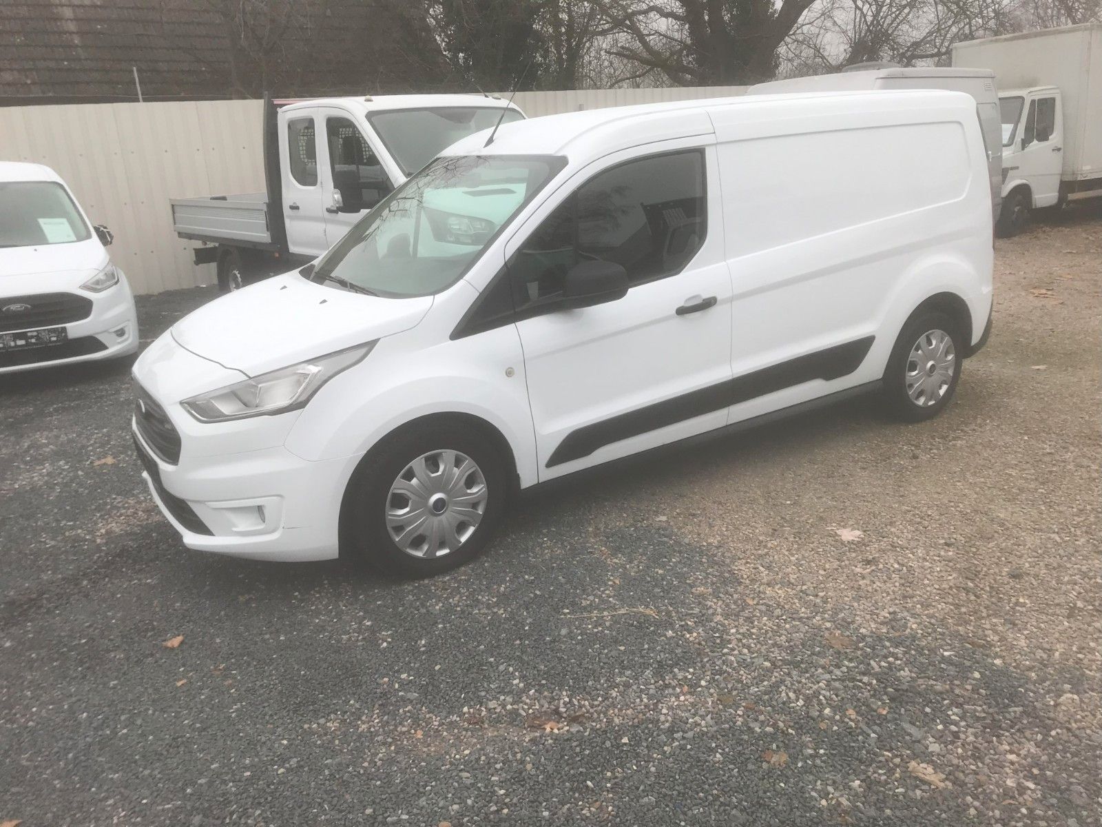 Fahrzeugabbildung Ford Transit Connect Kastenlang Trend,AHK,1J,GARANTIE