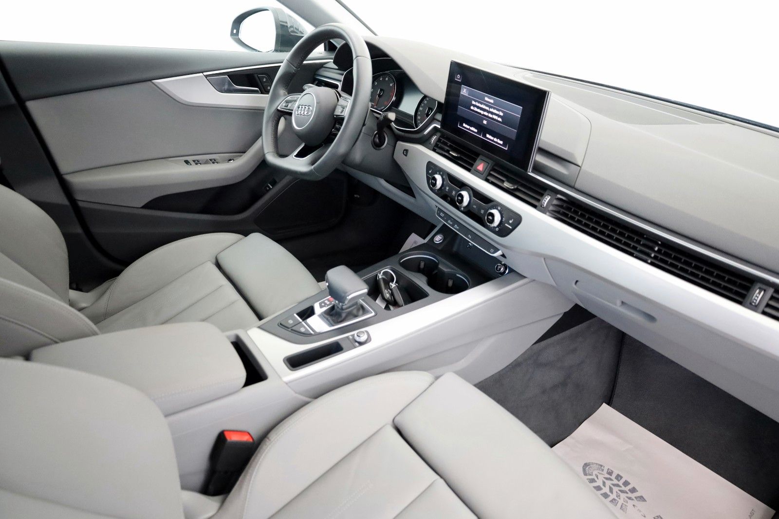Fahrzeugabbildung Audi A5 40 TFSI SB  Leder,Navi,LED,SH,Paket Parken