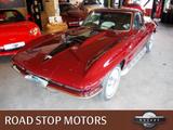 Corvette C2 Stingray/Sidepipes/Knock-Off-Wheels/Zustand 2 - Corvette C2