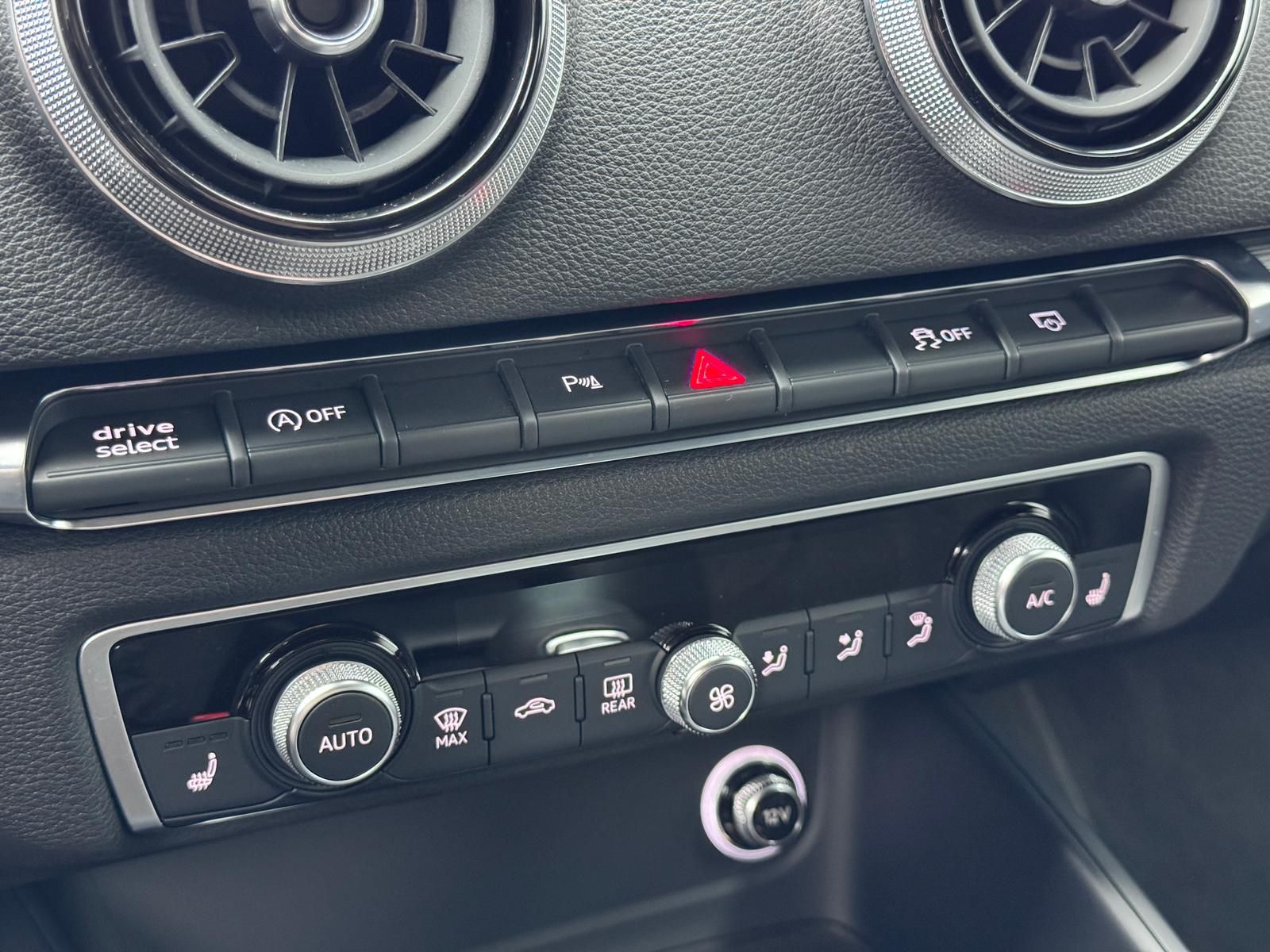 Fahrzeugabbildung Audi SPORTBACK 40 TFSI QUA/ACC/AHK/RCAM/MATRIX/VIRTUA