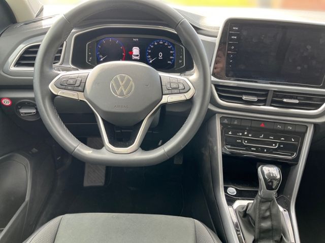 Fahrzeugabbildung Volkswagen T-Roc 1.0 TSI 81kW 6-Gang 4 Türen