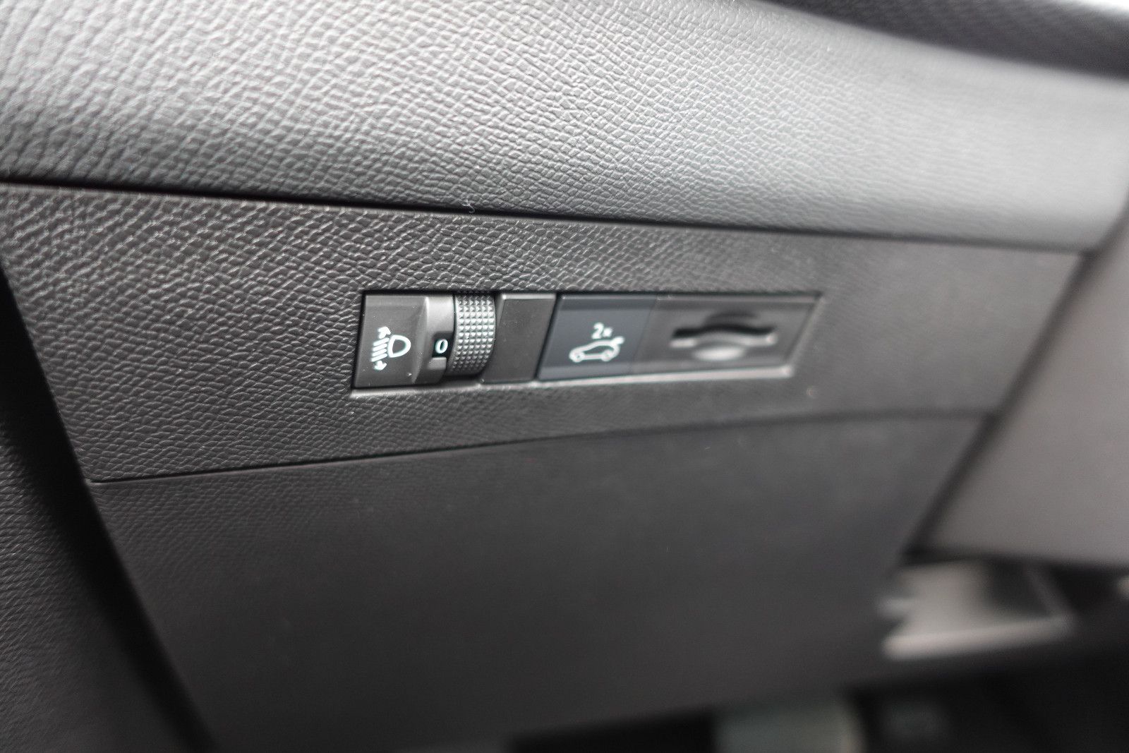 Fahrzeugabbildung Opel Astra ST GS 1.2T AUTOMATIK,Pano,Kamera,Sitzhzg