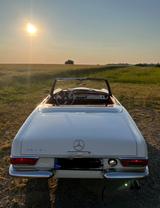 Mercedes-Benz SL 230 - Mercedes-Benz SL aus dem Jahr 1965