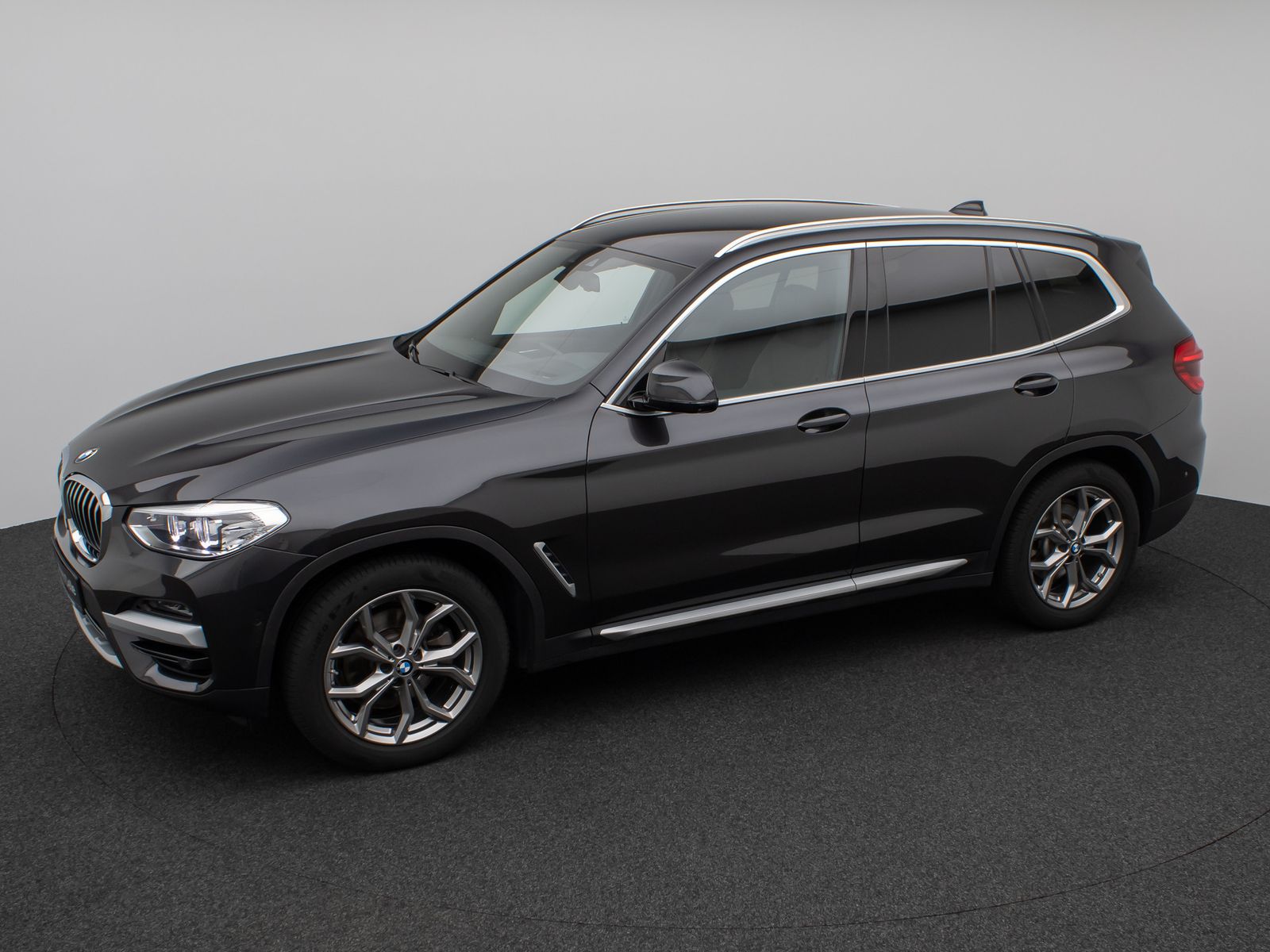 Fahrzeugabbildung BMW X3 xD20d xLine 360°HUD DAB HiFi Alarm Komfort