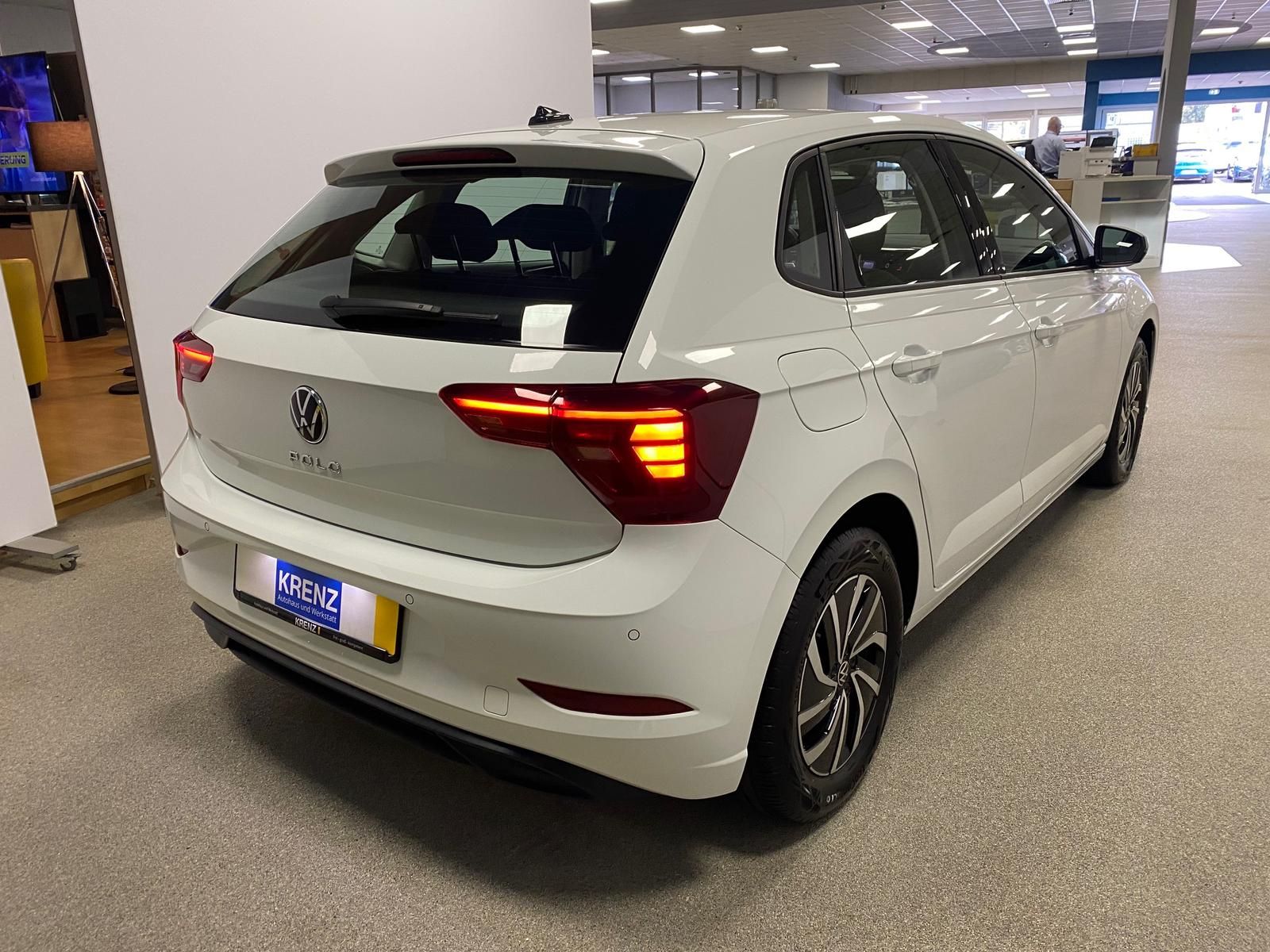 Fahrzeugabbildung Volkswagen Polo 1.0 TSI Life APP+KLIMA+KAMERA+PDC+SITZHEI++
