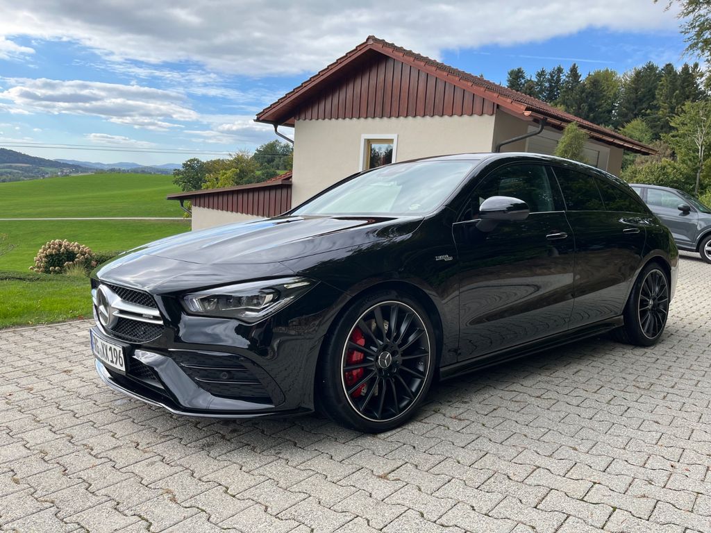 Image of Mercedes-Benz CLA 35 AMG Shooting Brake