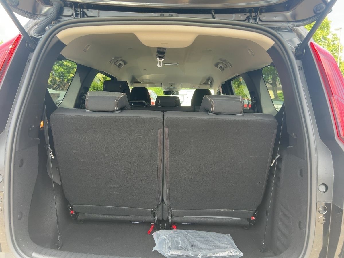 Fahrzeugabbildung Dacia Jogger Extreme+ TCe 110 7-Sitzer