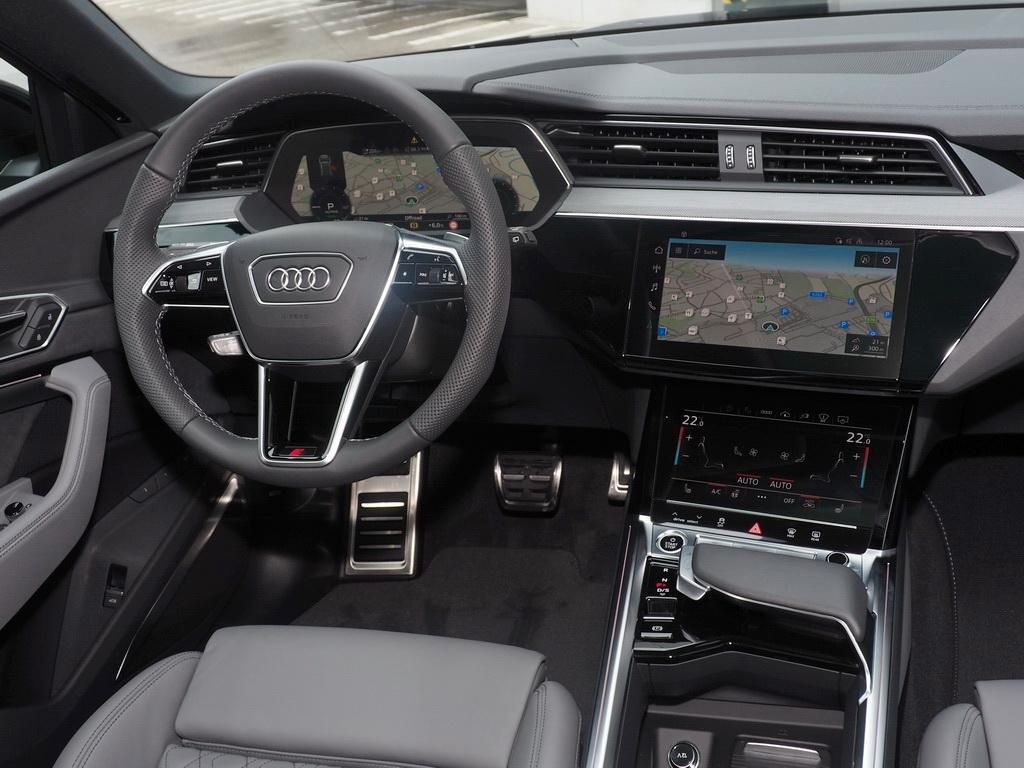 Audi Q8 e-tron S line 55 quattro Head-Up AHK Panorama imagem 3