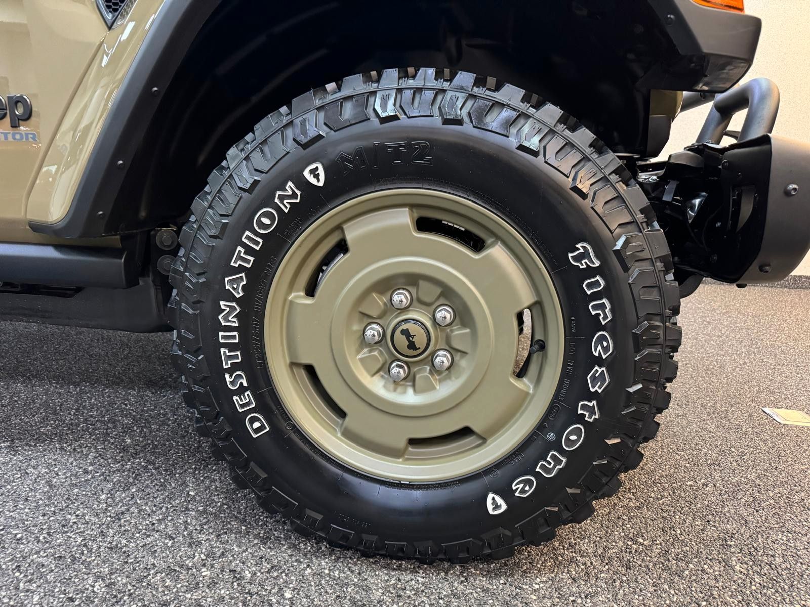 Fahrzeugabbildung Jeep GLADIATOR WILLYS '41 ED. 3.6L-V6 HARDTOP-SOFTTOP