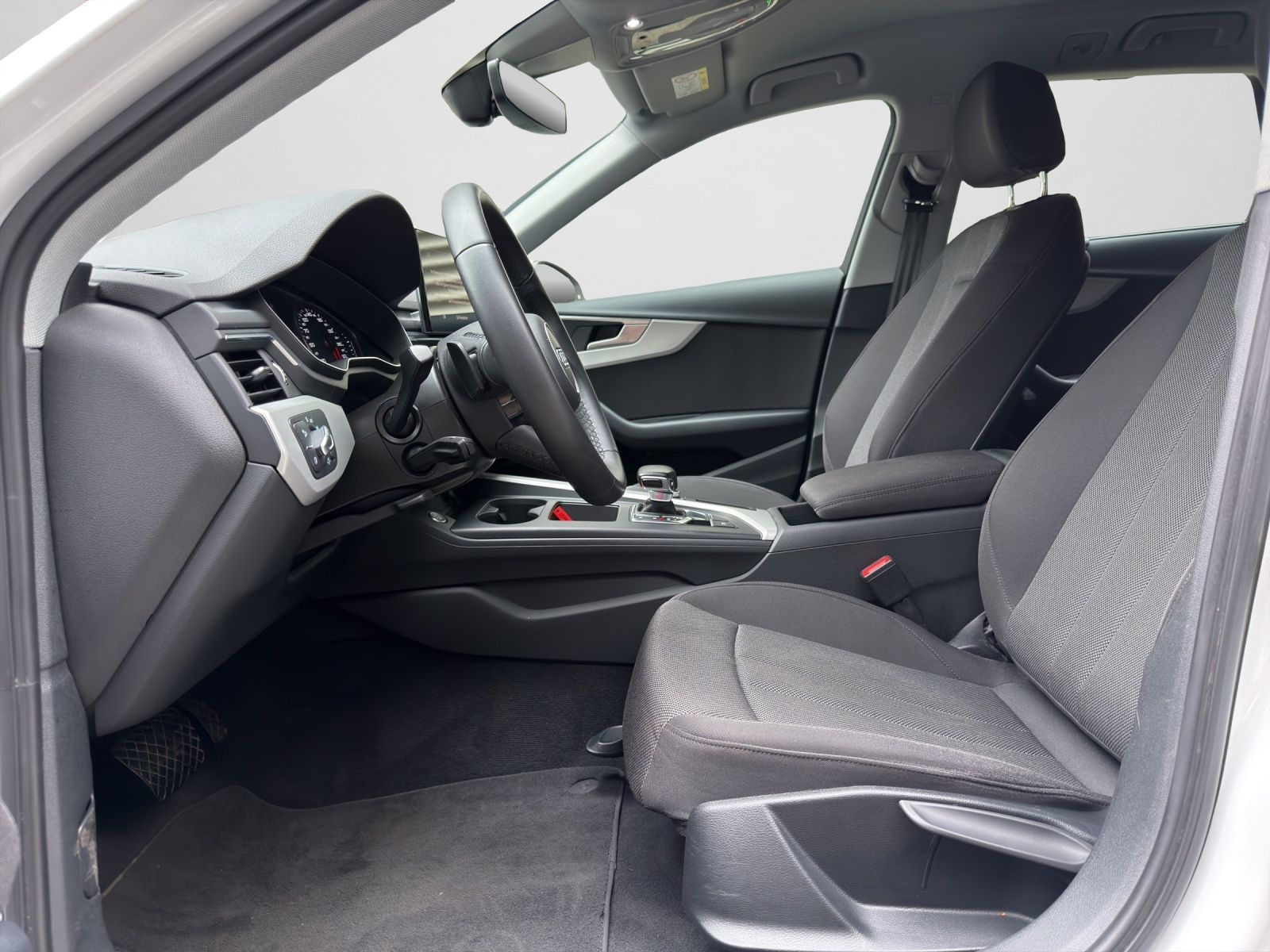 Audi A4 - Bild 13
