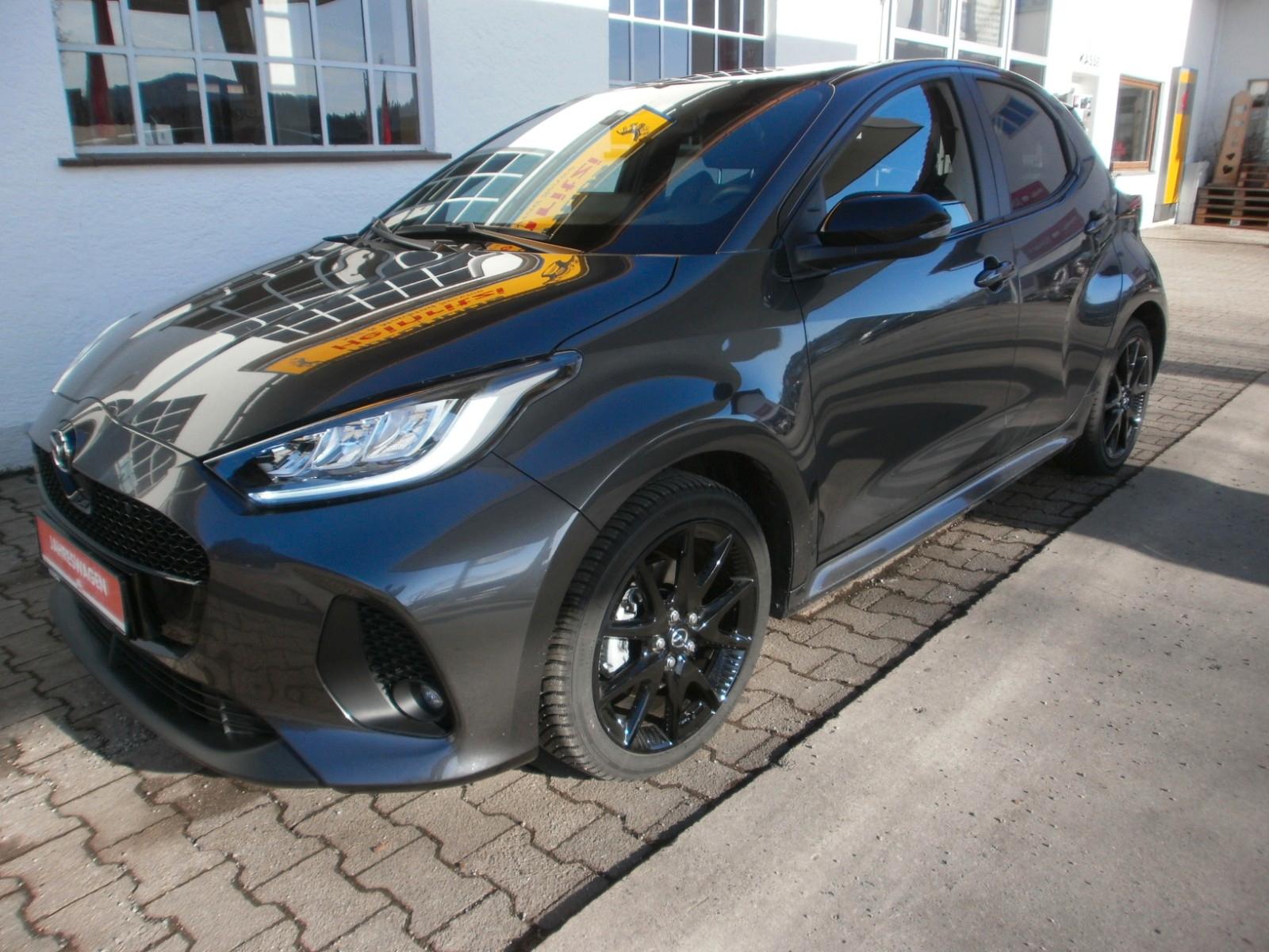 Mazda 2 Hybrid "homura"