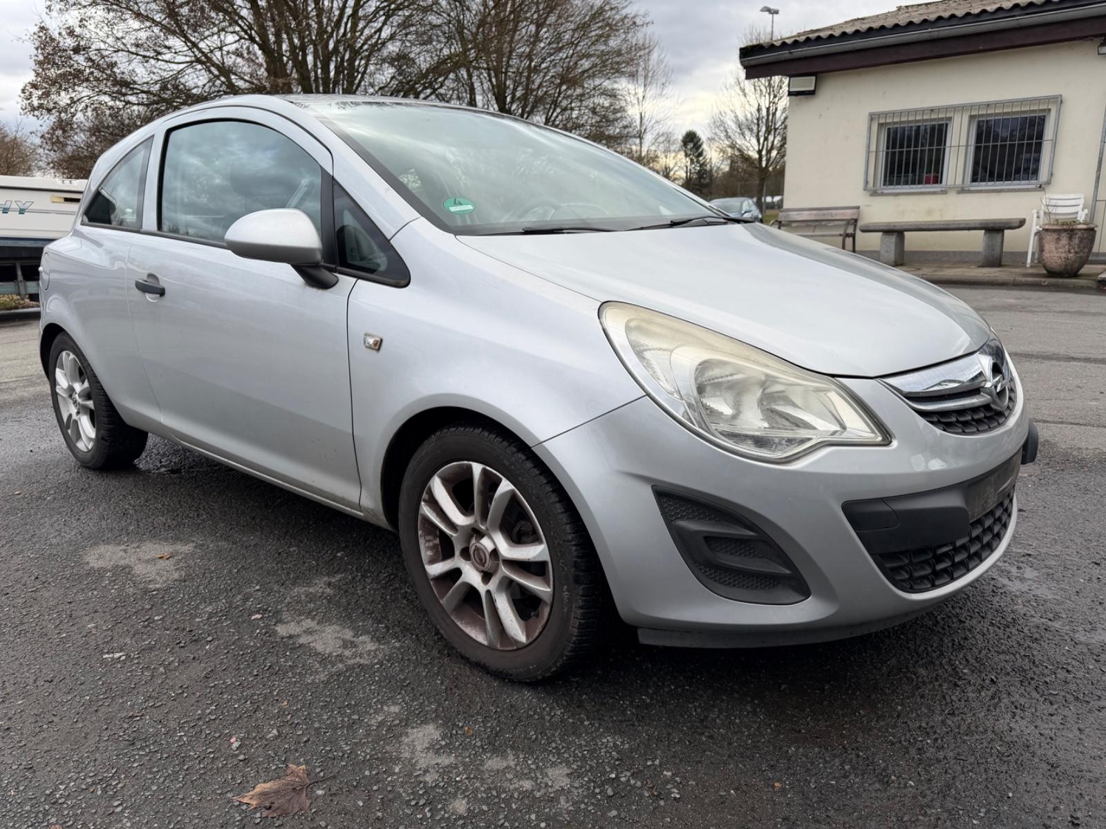 Opel Corsa D Selection