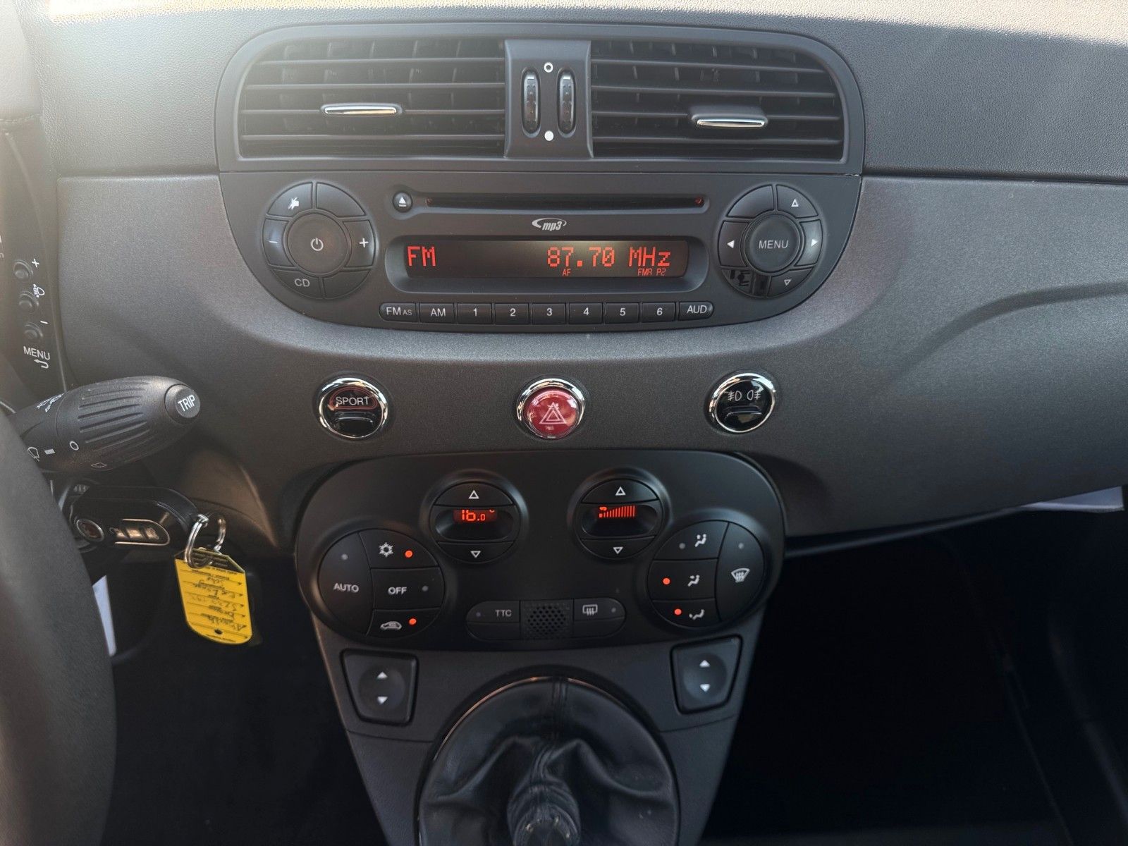 Fahrzeugabbildung Abarth 595 1.4 Competizione Radio Klimaaut.