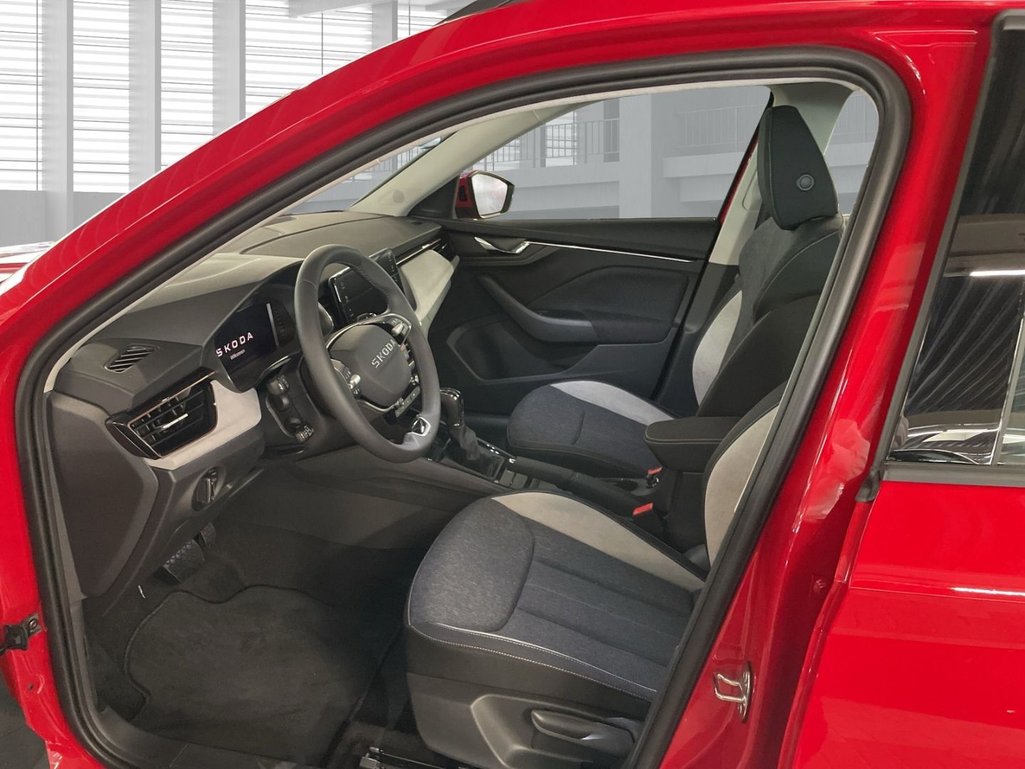 Fahrzeugabbildung SKODA Kamiq Tour 1.0 TSI DSG AHK Navi Digitales Cockpi