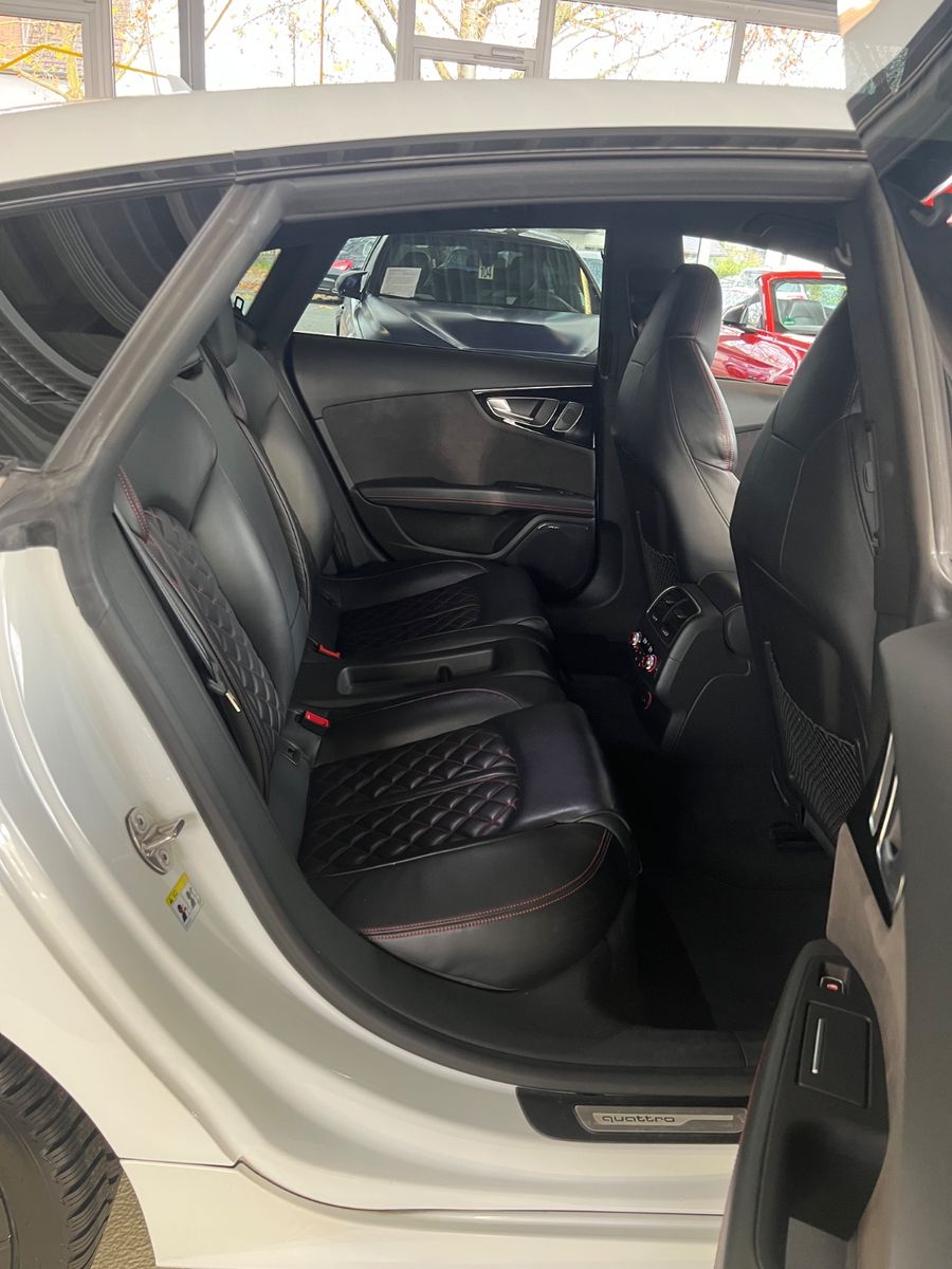 Fahrzeugabbildung Audi A7 Sportback 3.0TDI quattro competition RS-SITZE
