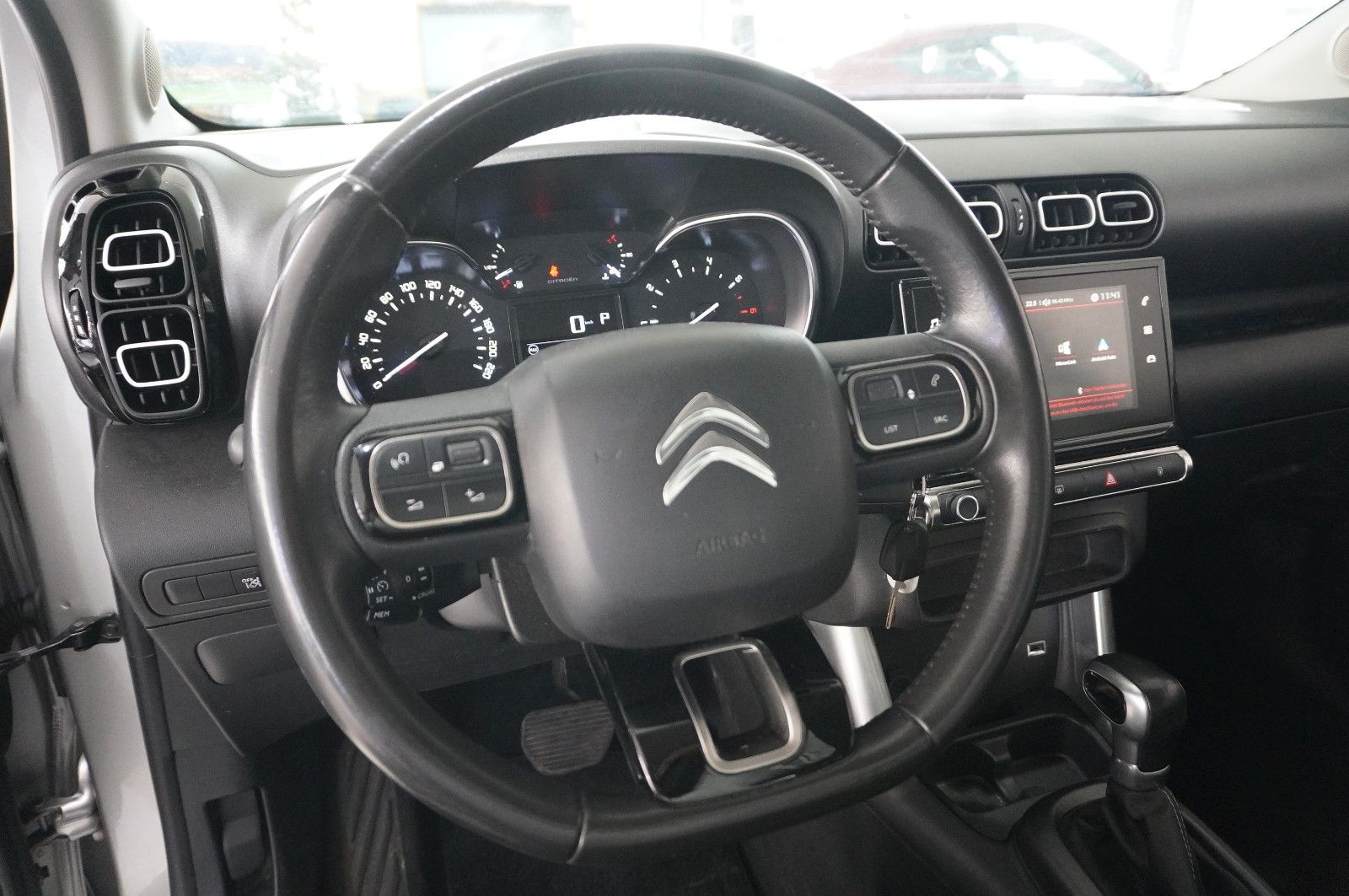 Fahrzeugabbildung Citroën C3 Aircross 1.2 FEEL NAVI/LED/SHZ/PDC/TEMP./AHK