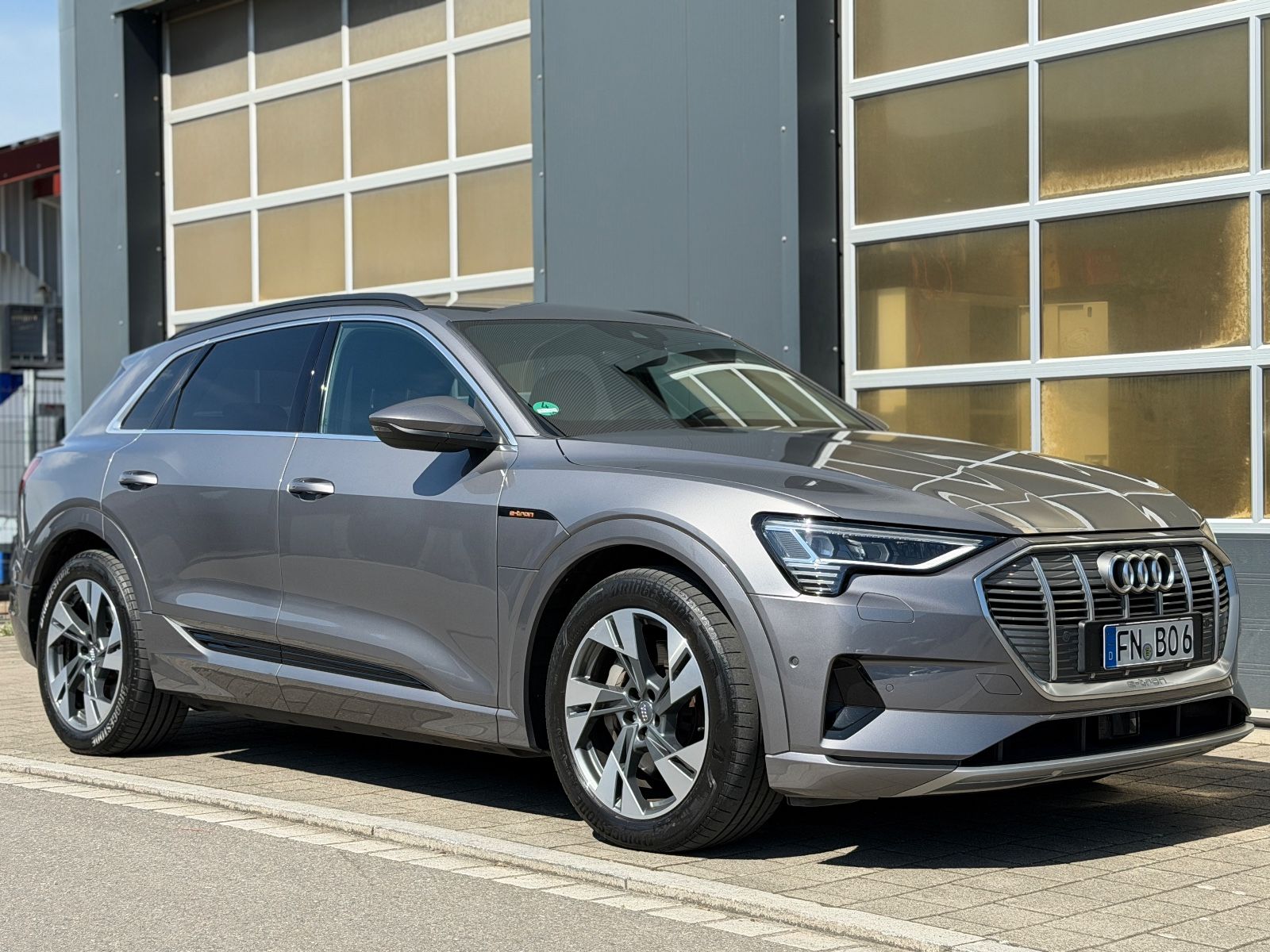 AUDI e-tron 55 quattro Leder Matrix Volllack 20 Tour