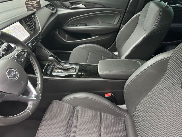 Fahrzeugabbildung Opel Insignia B Sports Tourer Dynamic 4x4 Aut.+Navi+