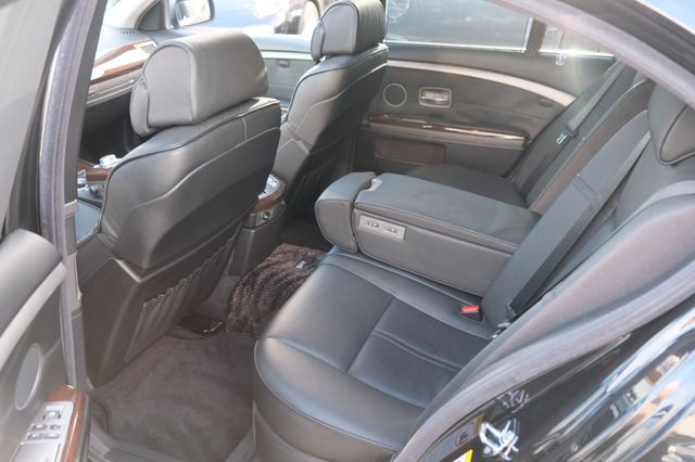 Fahrzeugabbildung BMW 750i A E65/Erstlack/Bestzustand+Ausstattung