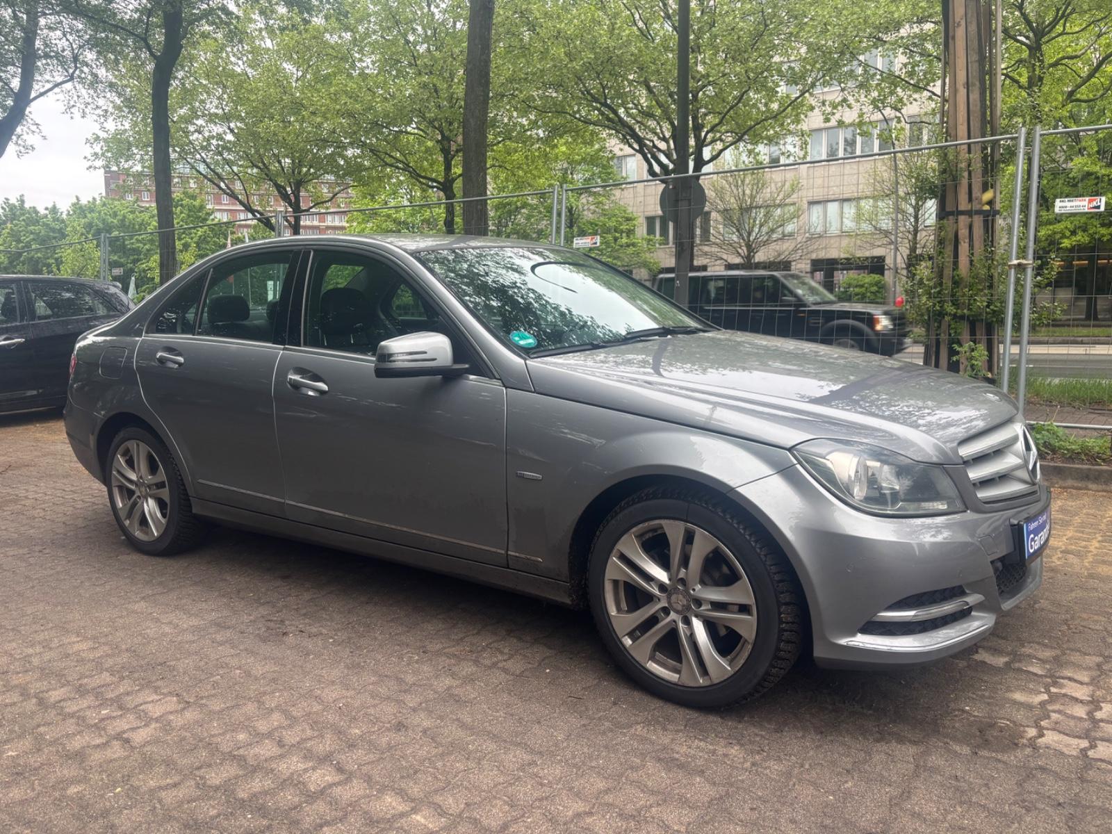Mercedes-Benz C 180 C Limousine CGI BlueEfficiency Automatik