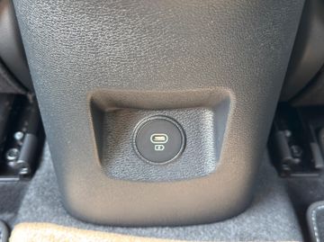 Kia XCeed 1.5 T-GDI Vision DCT7 Klima Navi Kamera