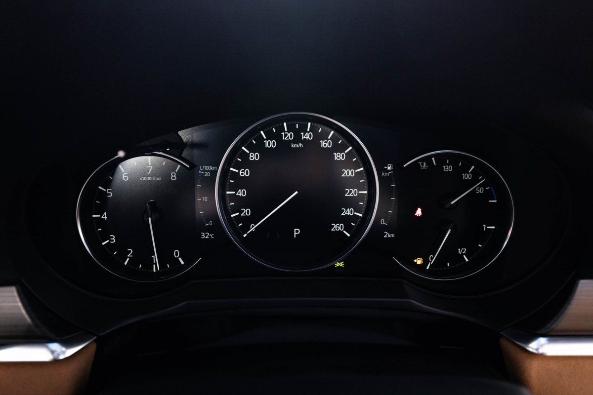 Fahrzeugabbildung Mazda 6 Kombi 2.5i 194PS A/T 20THANNIVERSARY SUNR