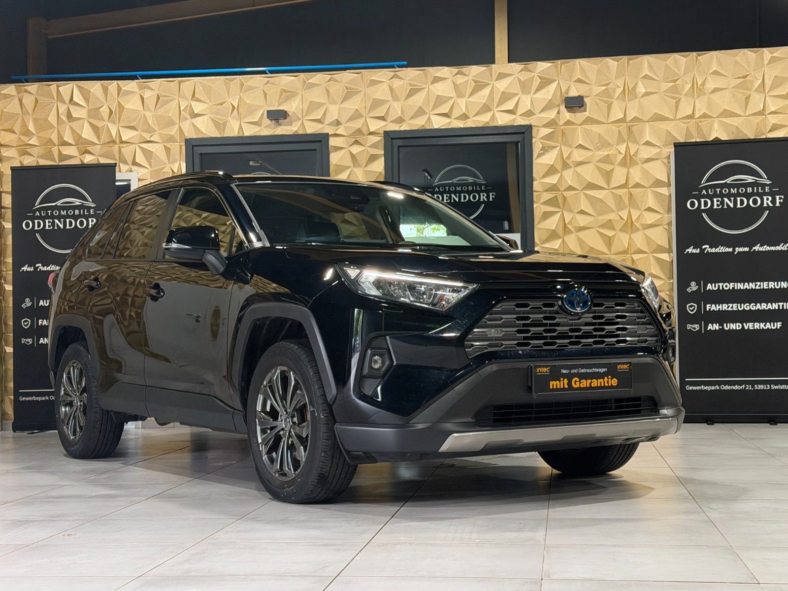 Toyota RAV 4 - 1