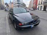 BMW 520i Auto Kraftfahrzeug - BMW 520 aus 1997: 520i