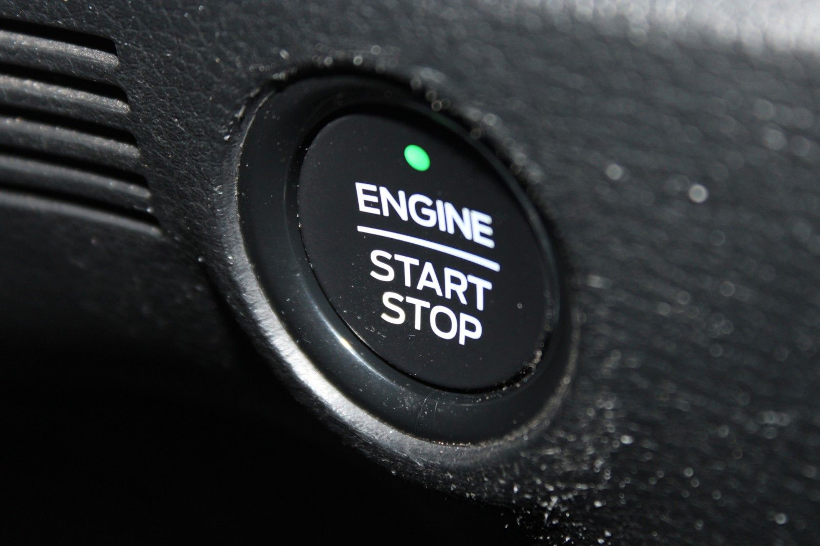 Fahrzeugabbildung Ford Ranger Wildtrak Automatik AHK LED CAM ACC STDHZ