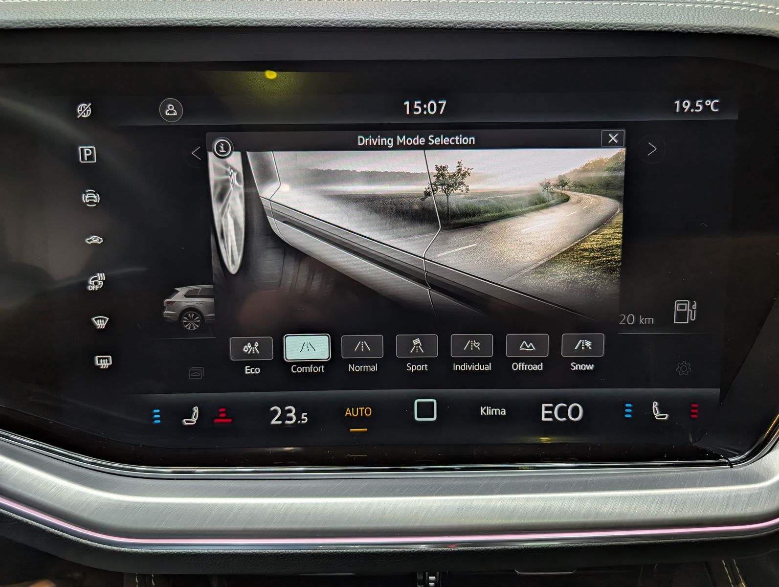 Fahrzeugabbildung Volkswagen Touareg 3.0TDI 4M R-Line VOLL Black 22" UPE 114T