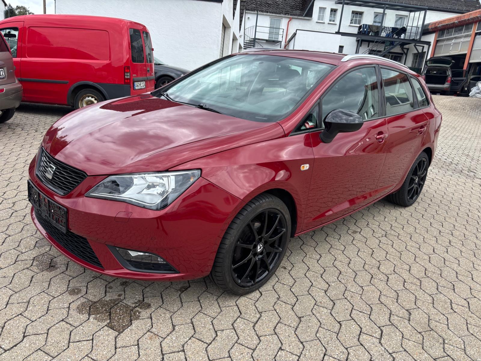 Seat Ibiza 2014 — rear view