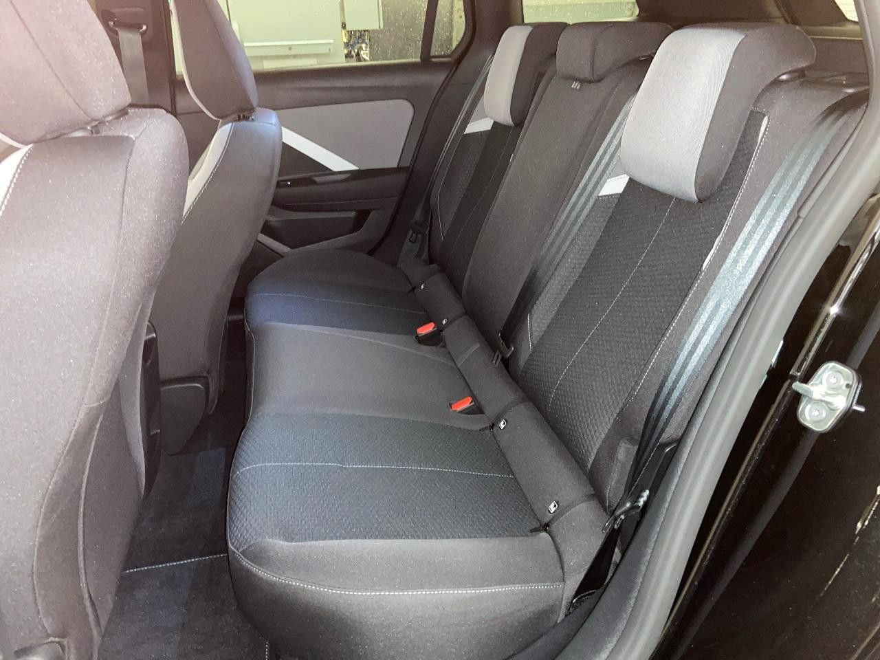 Fahrzeugabbildung Opel Astra L Sports Tourer Enjoy 1.2l 110PS Kamera!