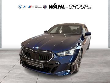 BMW Leasingangebot: BMW 550e xDrive M Sport Pro AHK Panorama BowersWilki