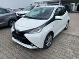 Toyota Aygo AYGO x-play Team D*KAMERA*TEMPOMAT* - Toyota Gebrauchtwagen in Stuttgart
