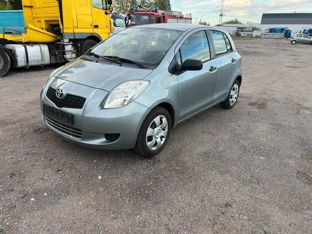 Toyota Yaris Cool