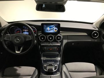 Mercedes-Benz C 350e T Avantgarde PANO 18" eHECK LED NAV DIS+