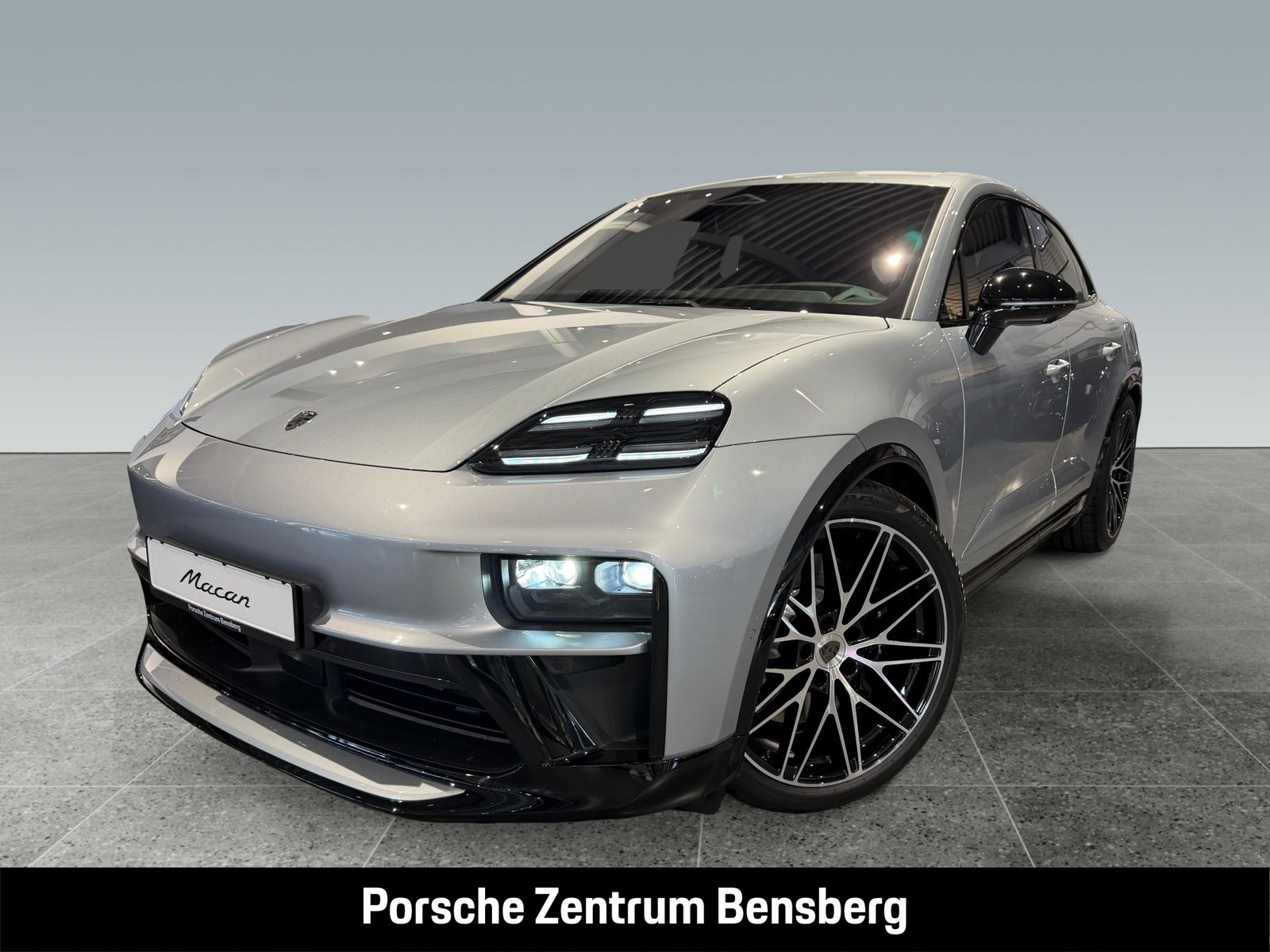 Porsche Macan Turbo Electric