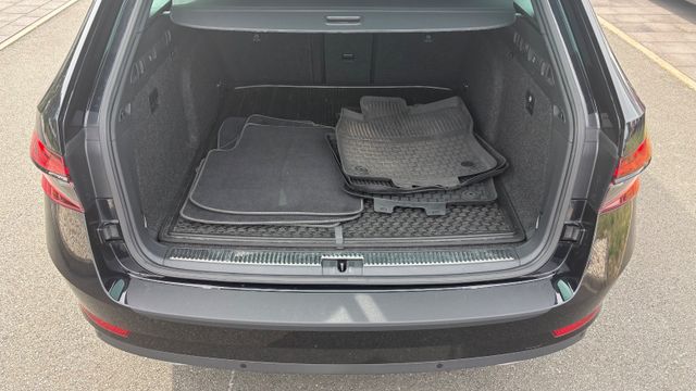 Foto Nummer 5: SKODA Superb