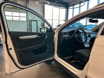 Volkswagen Passat Alltrack Variant Basis BMT 4Motion *AHK*